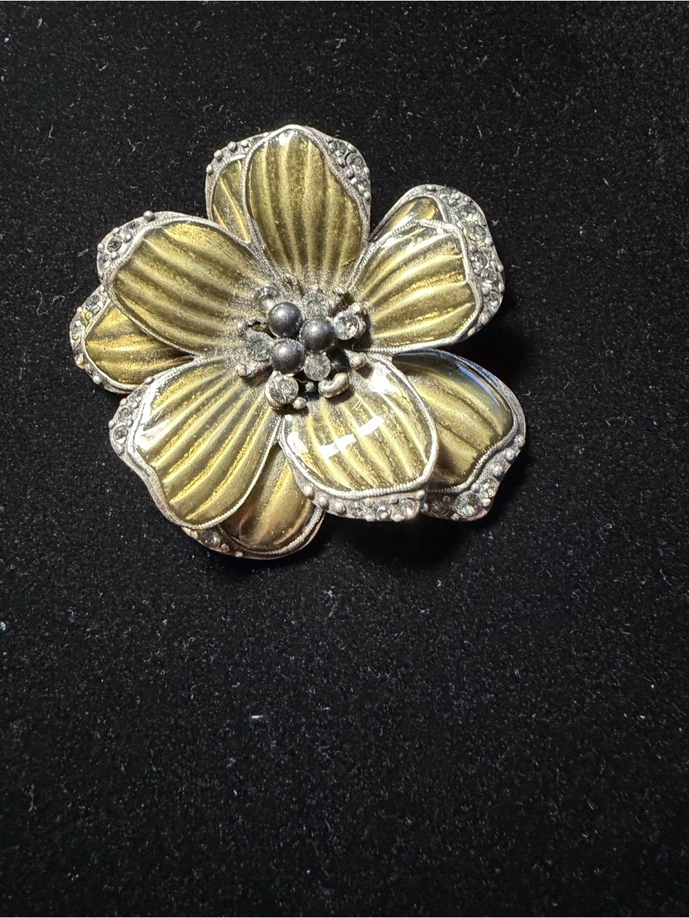Chico’s Vintage-Inspired Brass Flower Accent Pin